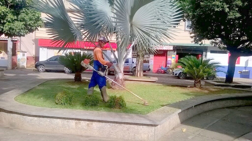 Praça de Vila Caxias 