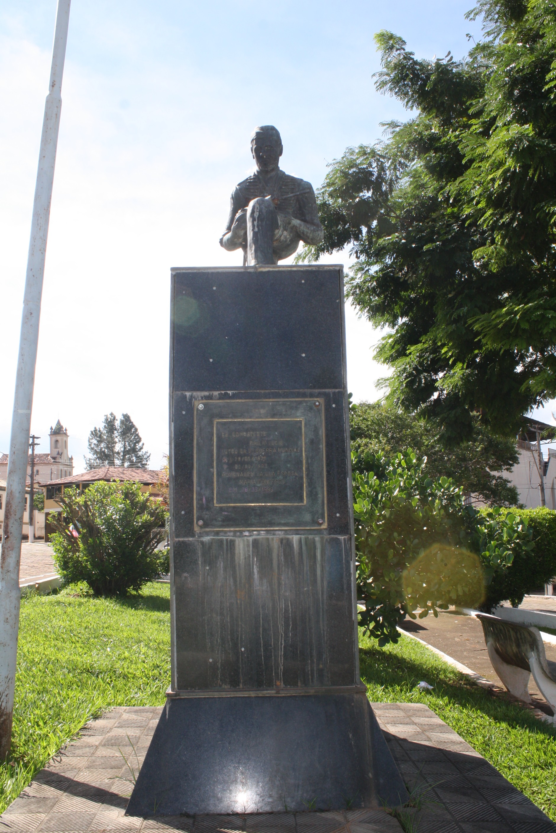 Praça Ex Combatente Emílio Lúcio