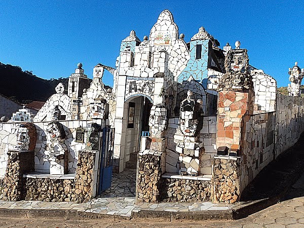 Igreja de Nhá Chica