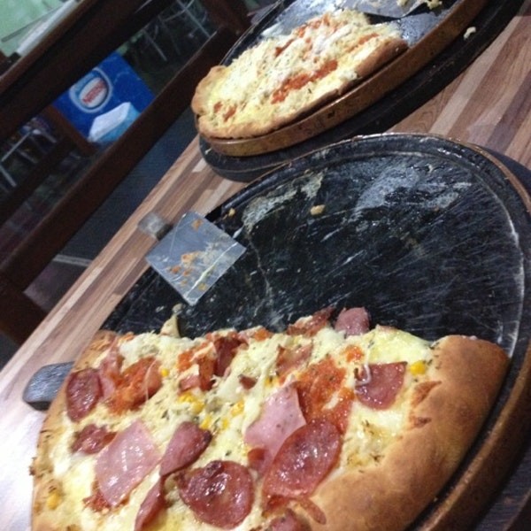 Regi'S Pizzaria