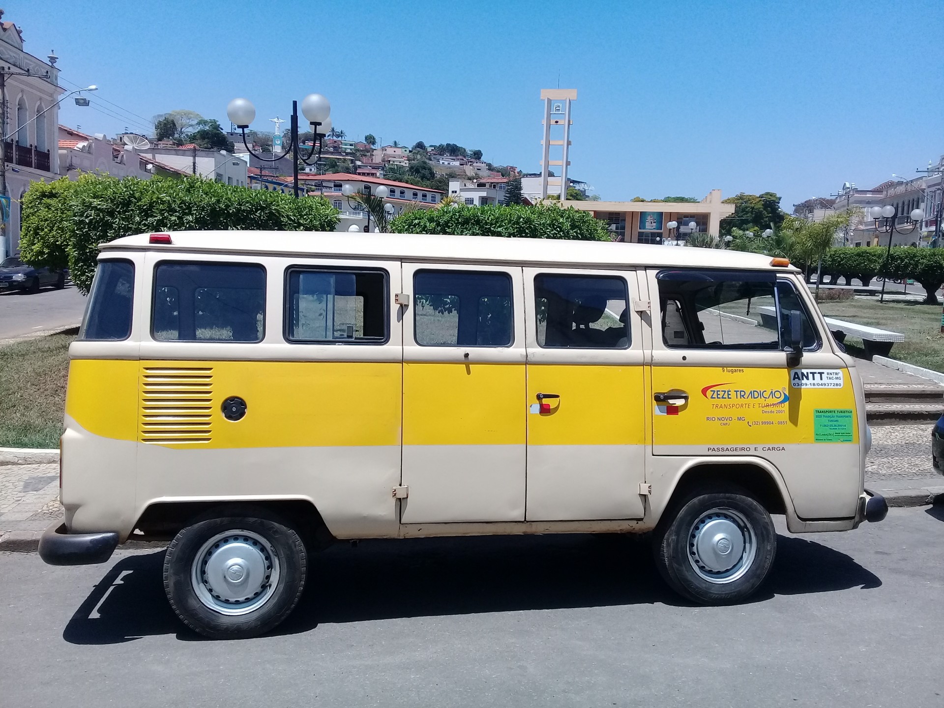 Zezé  Tradição  Transporte e Turismo