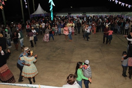 Área de festas de Açucena