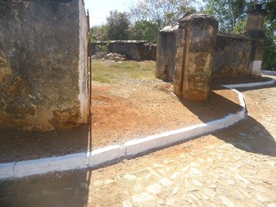 Ruínas do cemitério velho