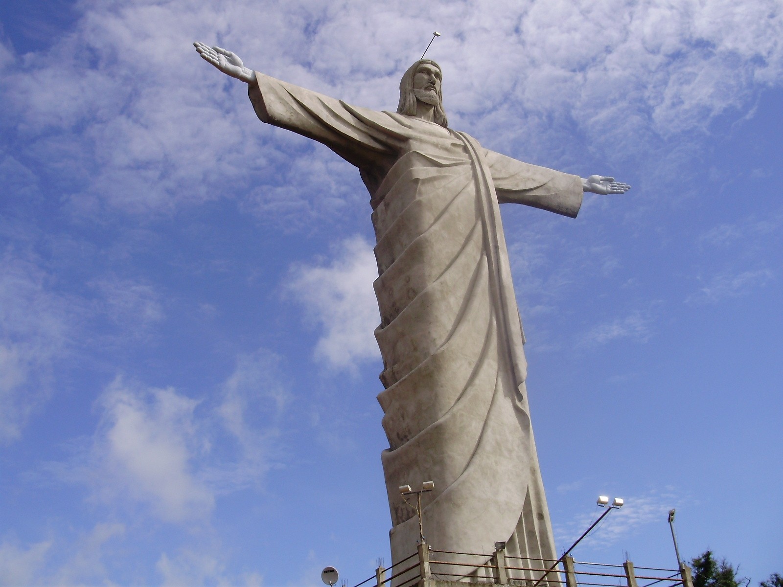 Monumento do Cristo de Elói Mendes