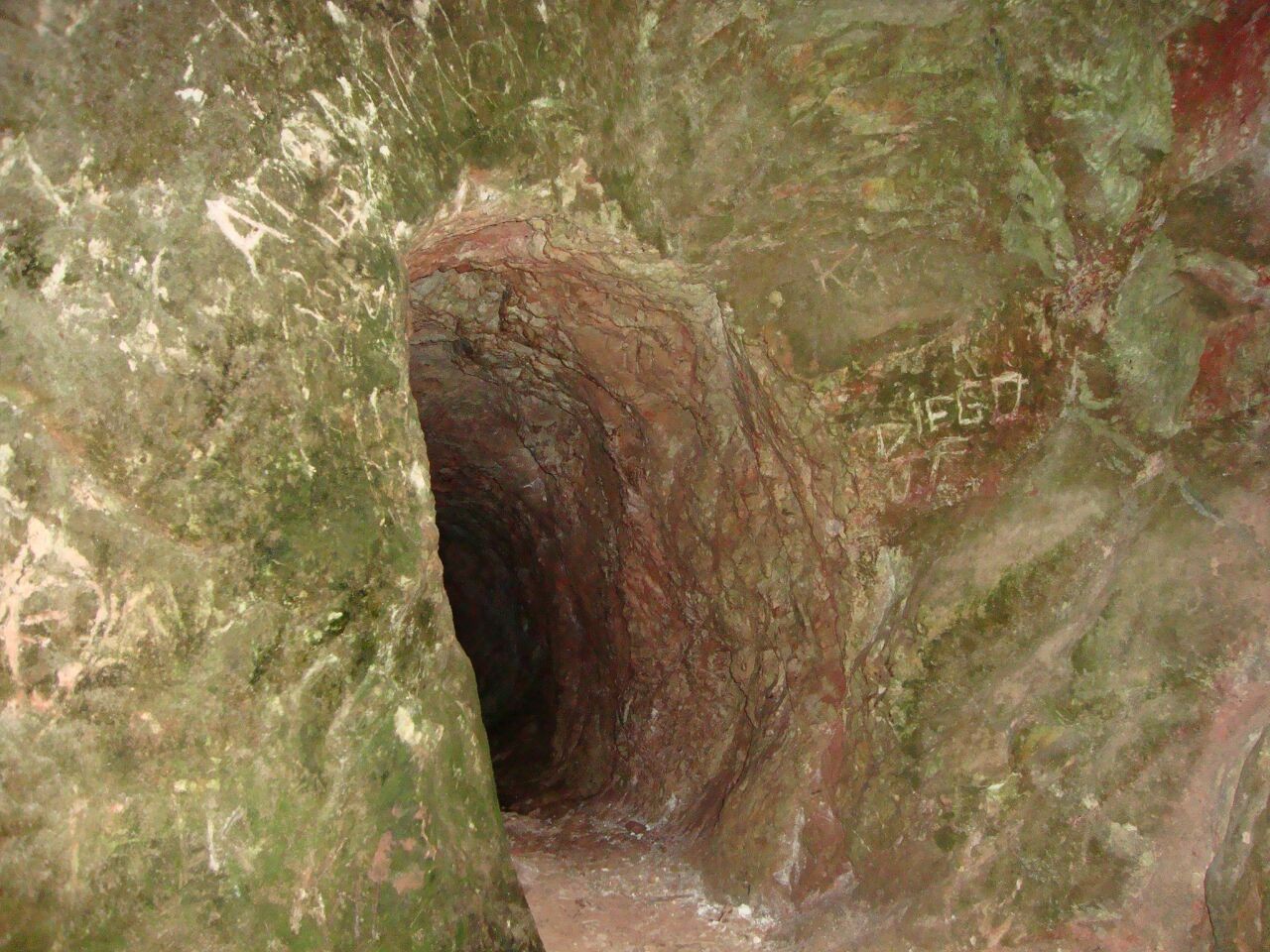 Gruta do Ponto Chic