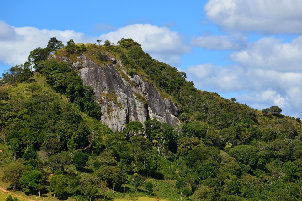 Pico Dois Irmãos 