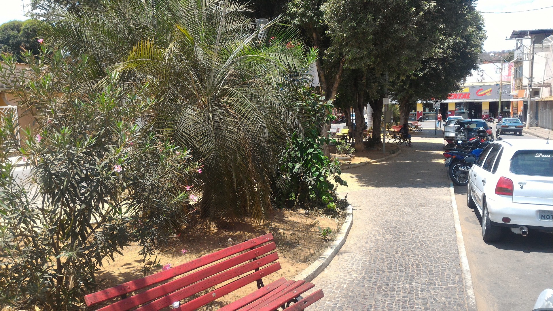 Praça Dimas Esteves da Costa - Prefeitura Municipal 