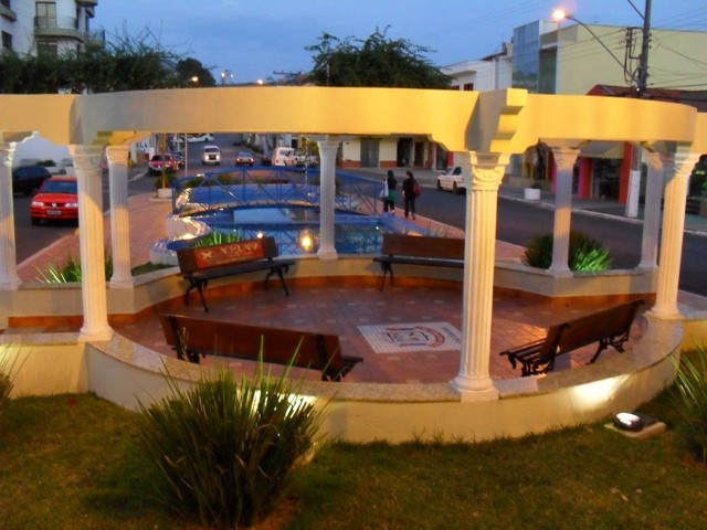 Praça Nella Rafaelli Pieroni