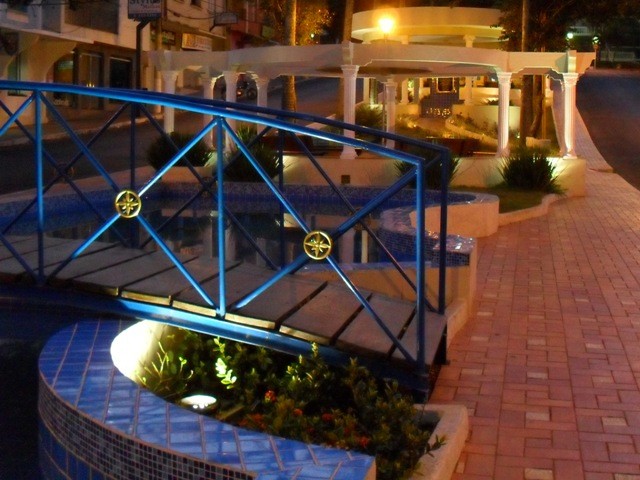 Praça Nella Rafaelli Pieroni
