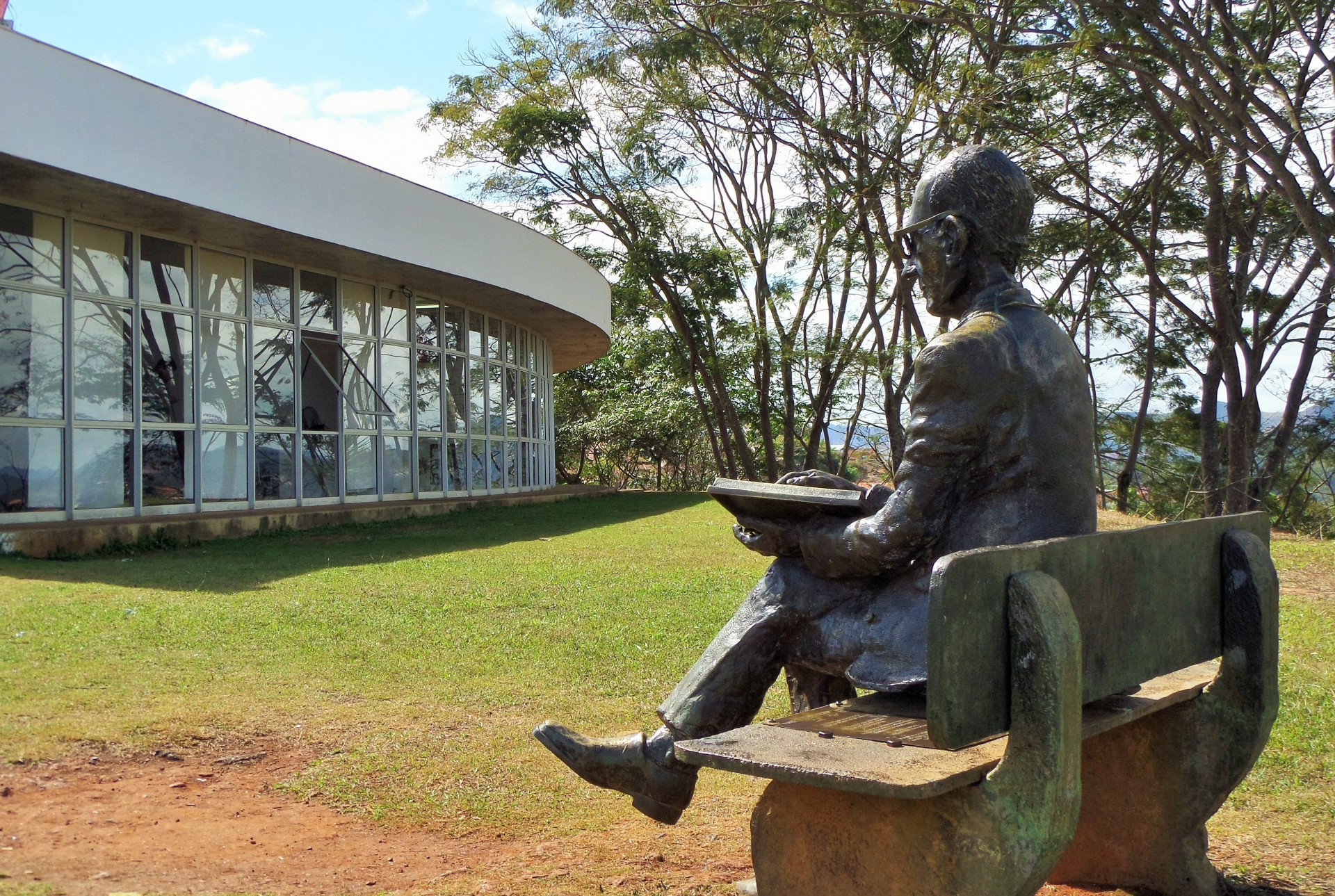 Estátua Fazendeiro do Ar