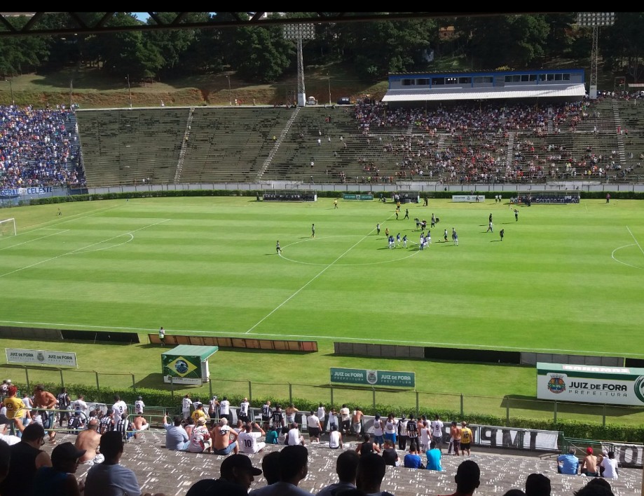 Estádio Municipal Radialista Mário Helênio