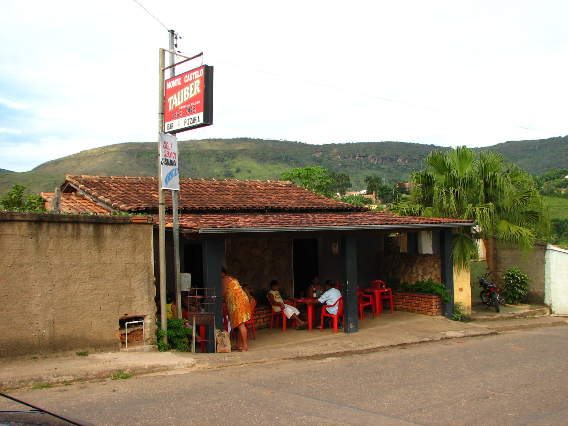 Restaurante e Pizzaria Monte Castelo    