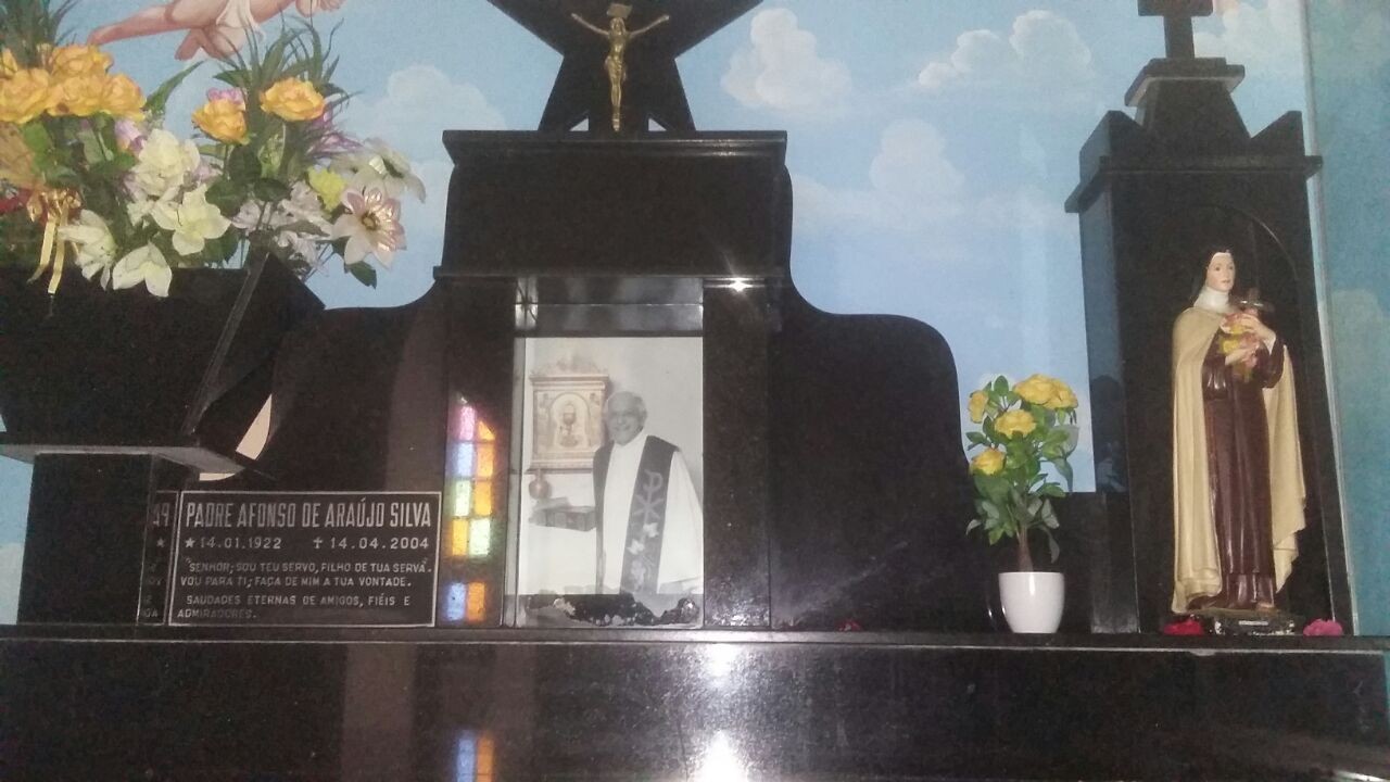 Túmulo do Padre Afonso