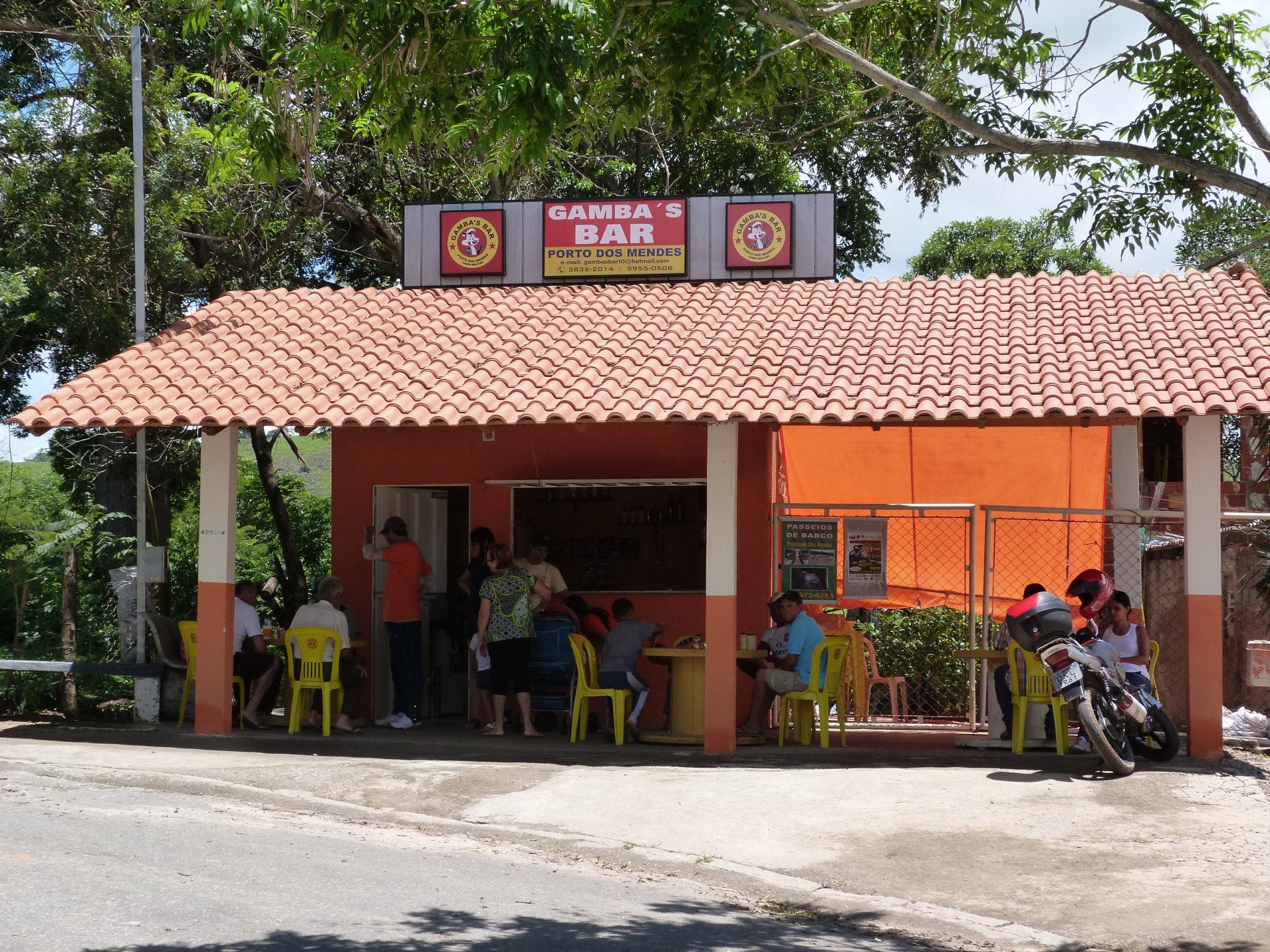 Gambás Bar