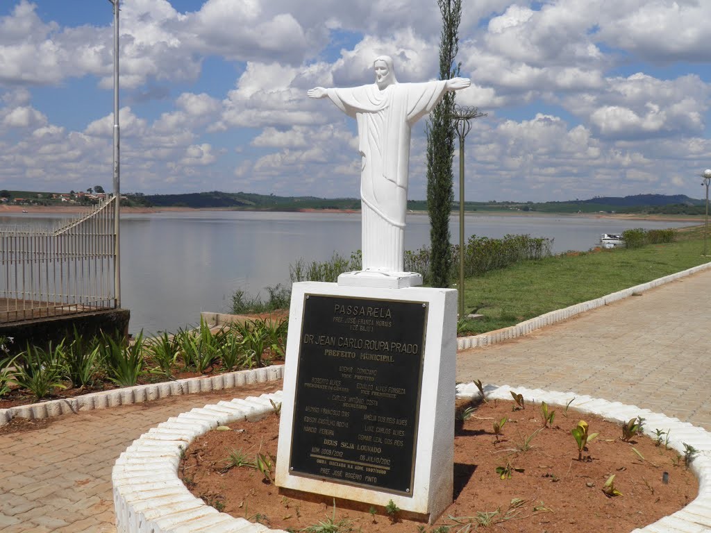 Passarela do Lago
