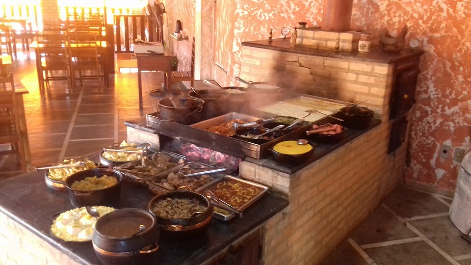 Yaras Pizzaria e Restaurante 