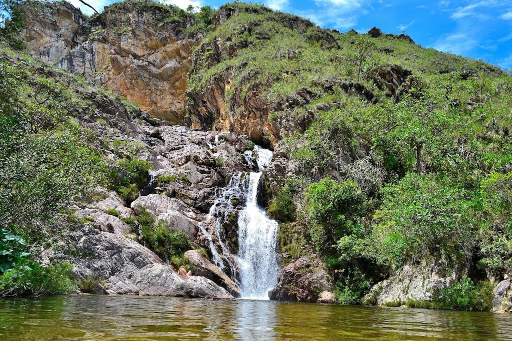 Travessia com cantoria no alto da Serra