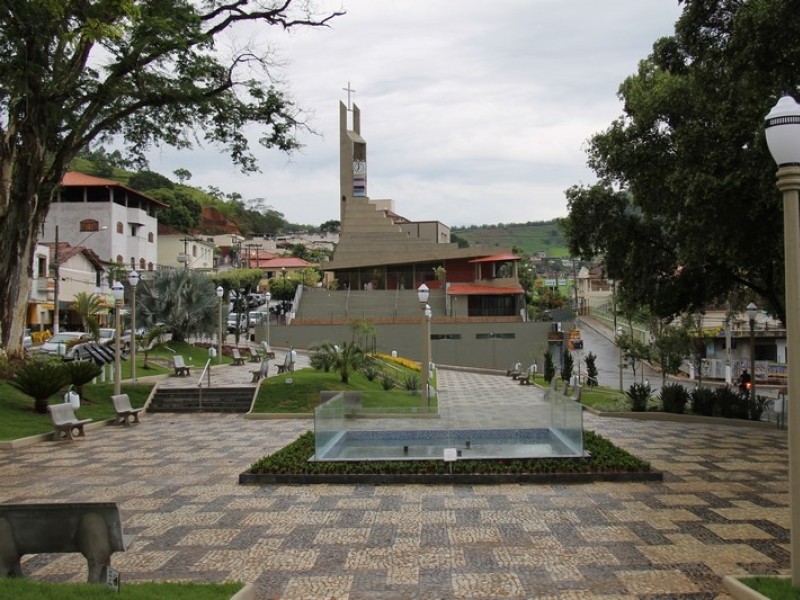 Praça Governador Valadares