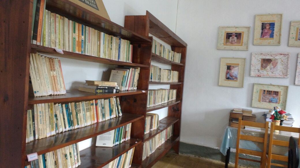 Biblioteca Municipal Maria Teresa de Jesus
