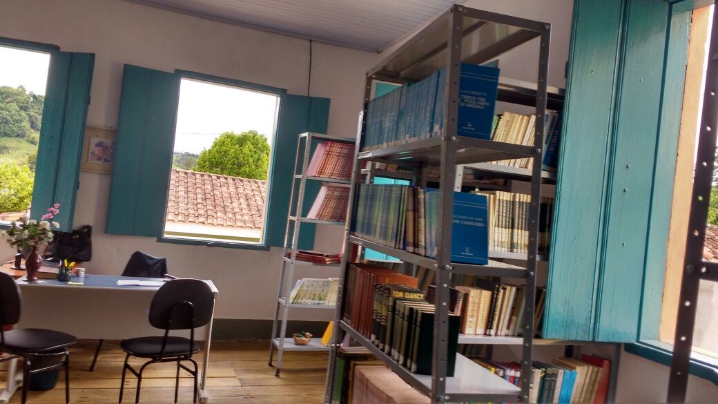 Biblioteca Municipal Maria Teresa de Jesus