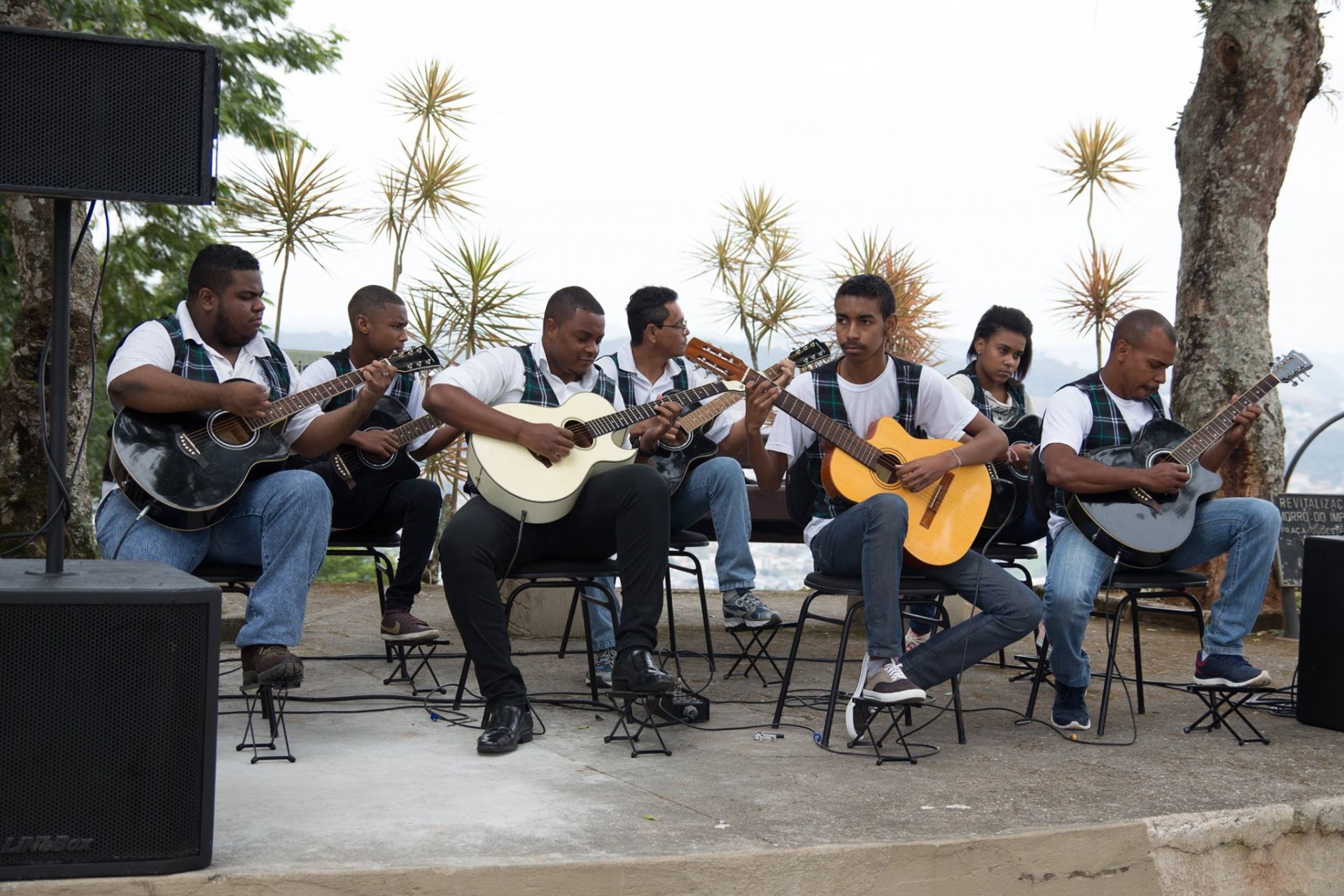 Camerata de Violões de Santana do Deserto