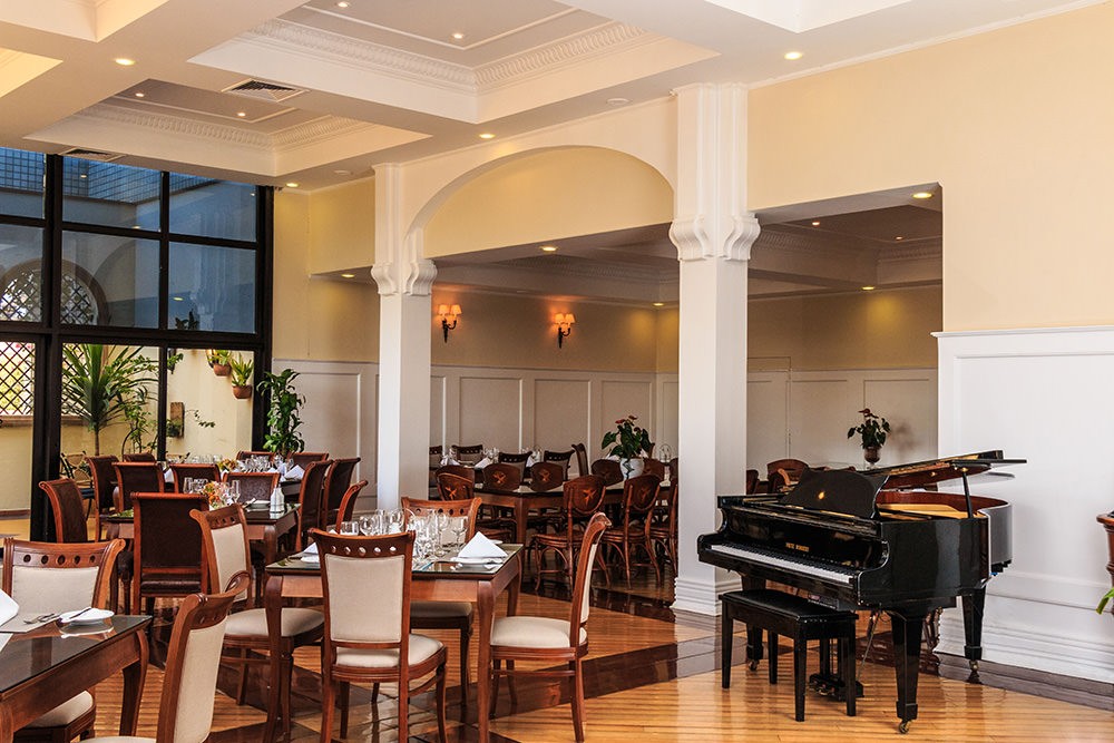 Marques Plaza Hotel