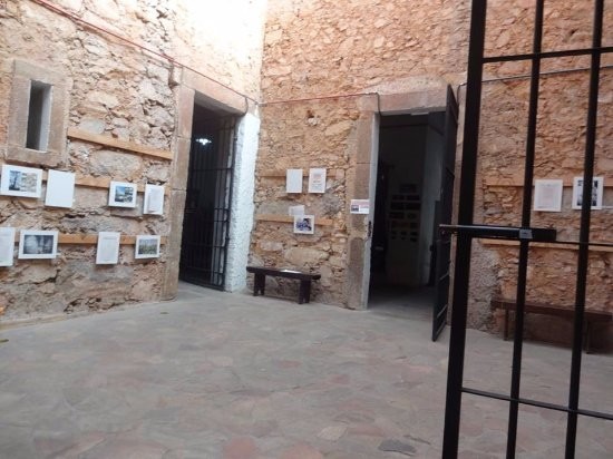 Biblioteca Pública Antônio Perdigão - Museu e Arquivo da Cidade