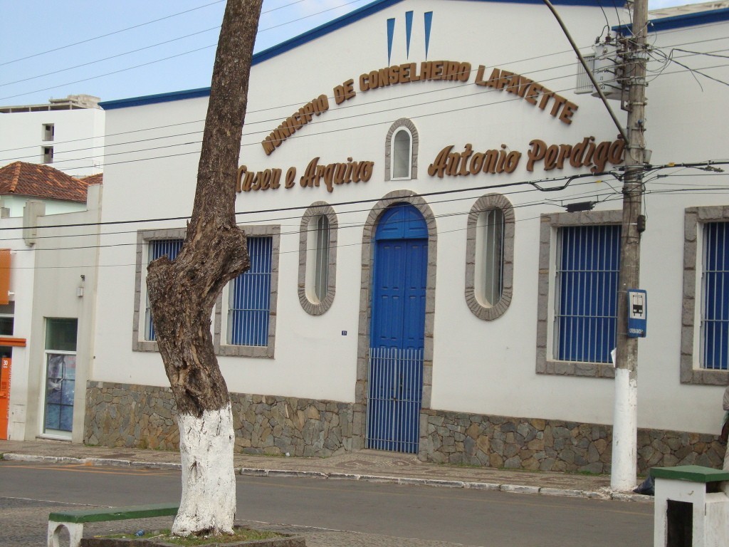 Biblioteca Pública Antônio Perdigão - Museu e Arquivo da Cidade