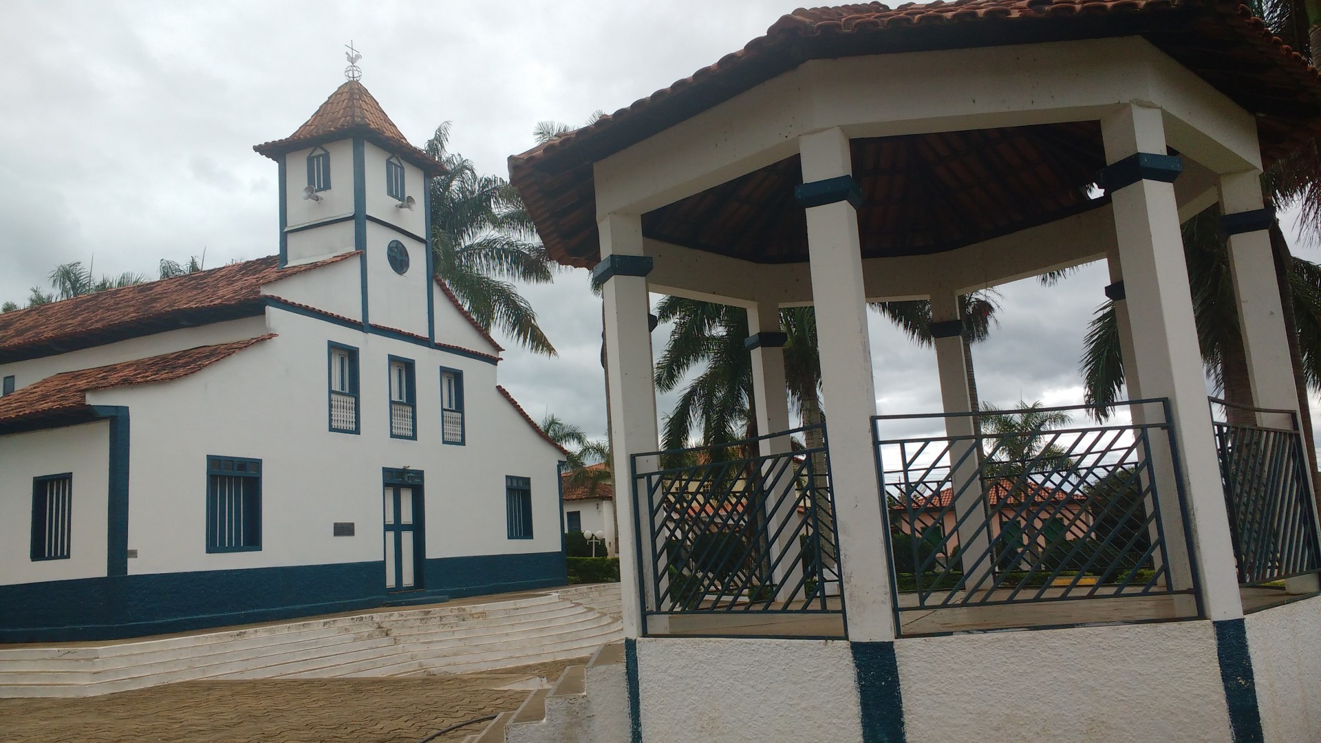 Praça da Igreja Matriz Nossa Senhora do Livramento