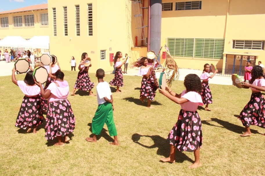 Grupo Folclórico Ciranda dos Pequis