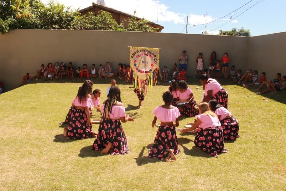 Grupo Folclórico Ciranda dos Pequis