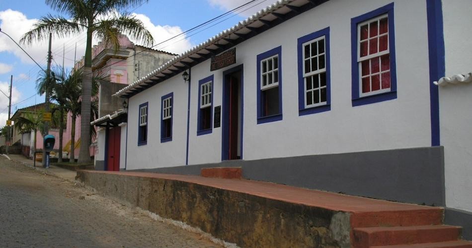 Casa da Cultura de Passa Tempo