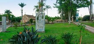 Praça Eduardo Chaves