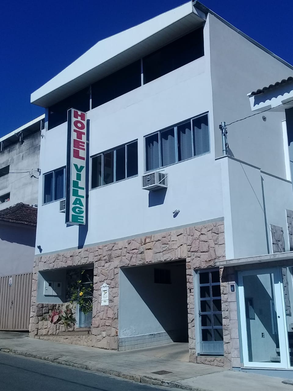 Hotel Village