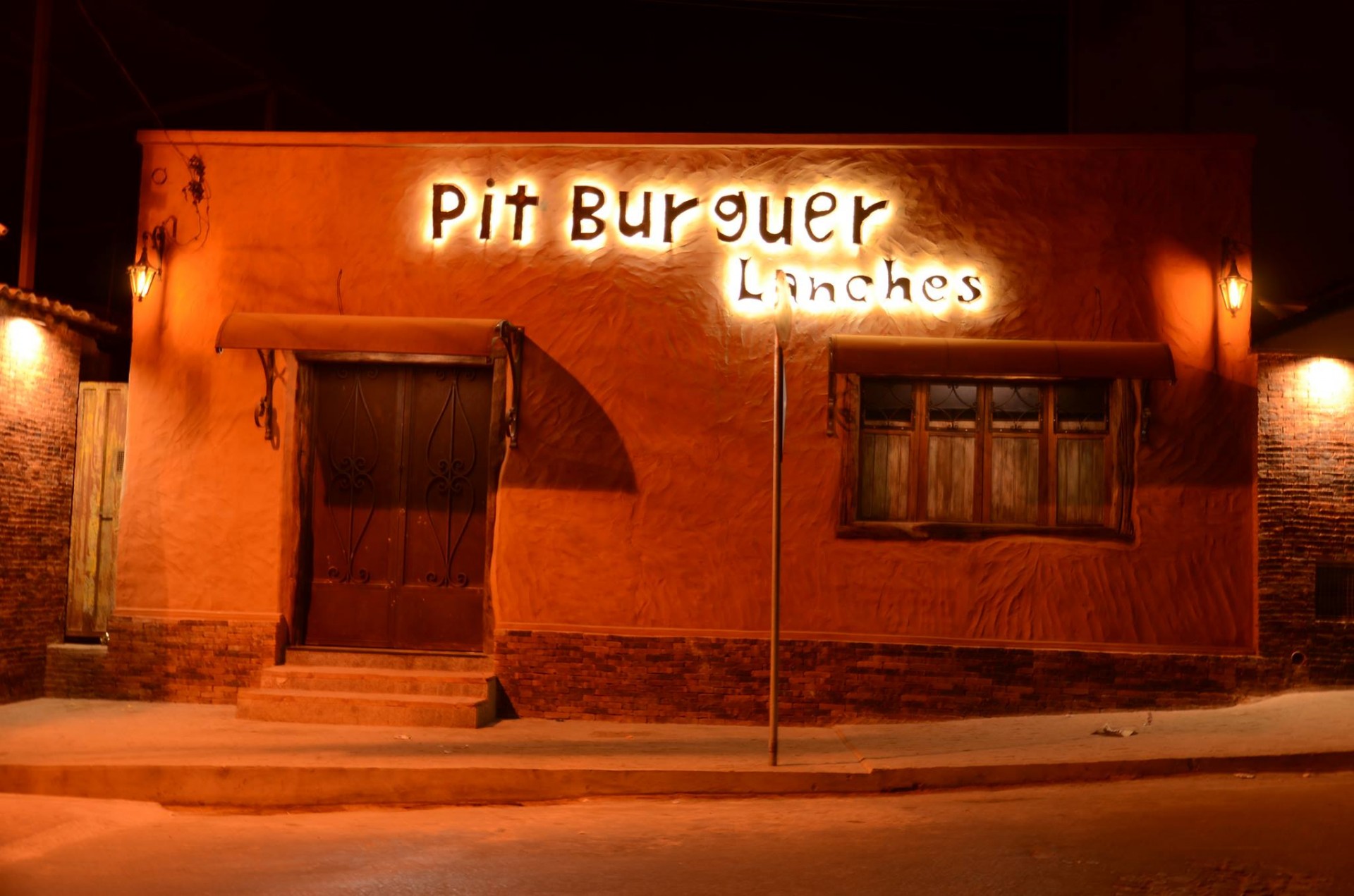 Pit Burguer Lanches 