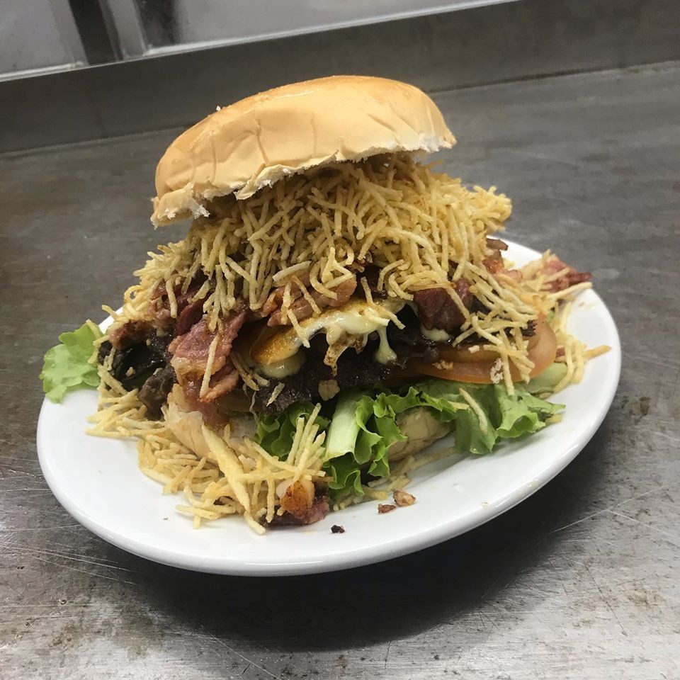 Minuto’s Lanches 