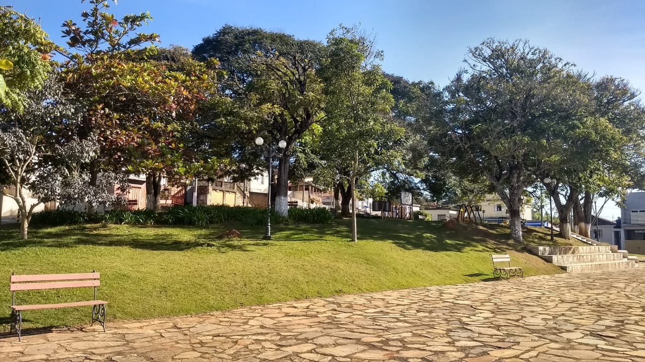 Praça Salvador Lourenço