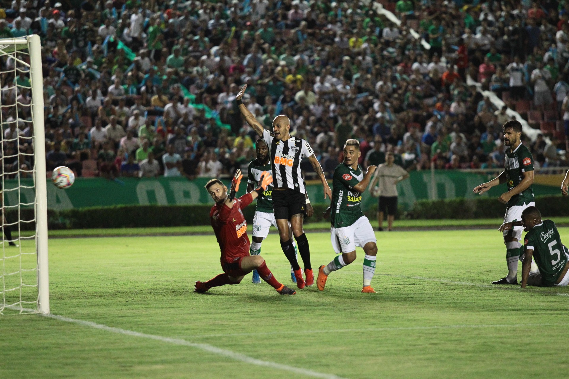 Estádio Parque do Sabiá