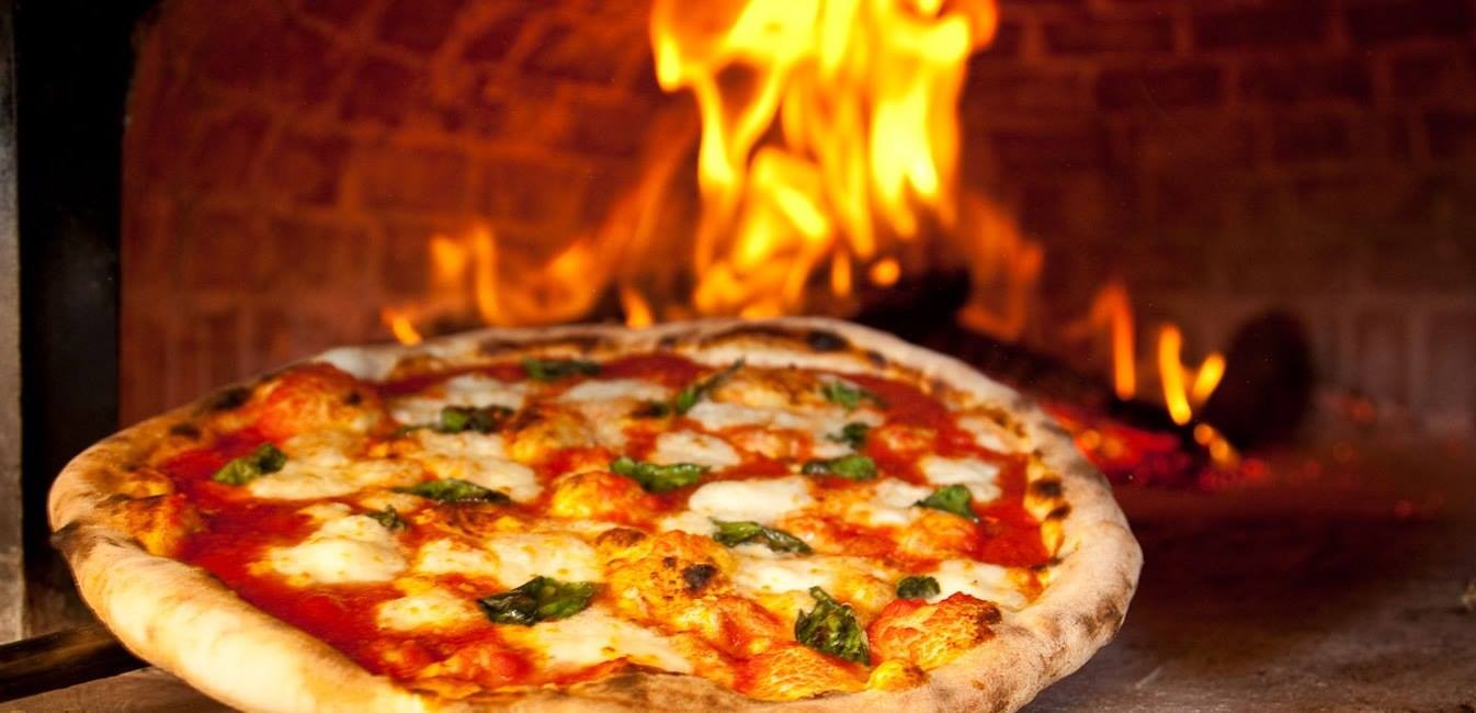 Colina Pizzaria e Cervejaria