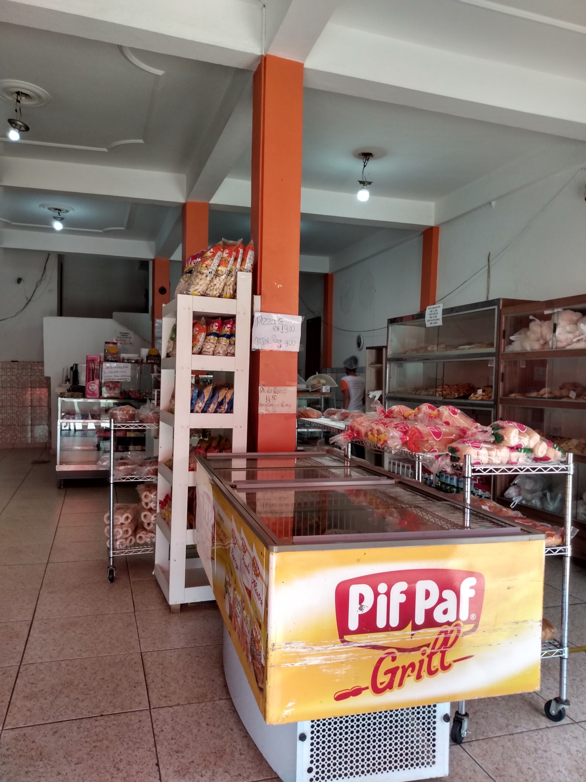 Padaria, Confeitaria e Lanchonete Quitandas Efigênia Carmem