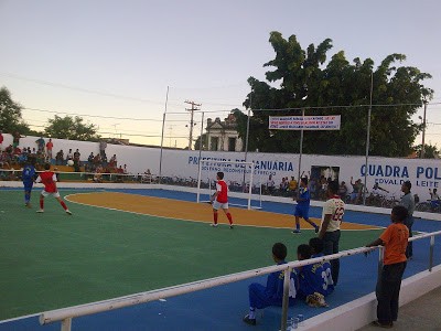 Quadra Poliesportiva "Edvaldo Leite"
