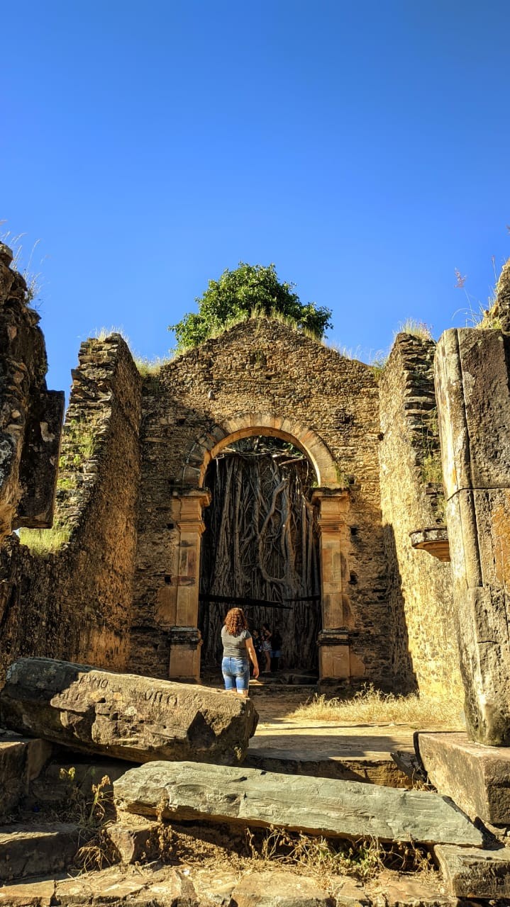 Ruína da Igreja de Pedras