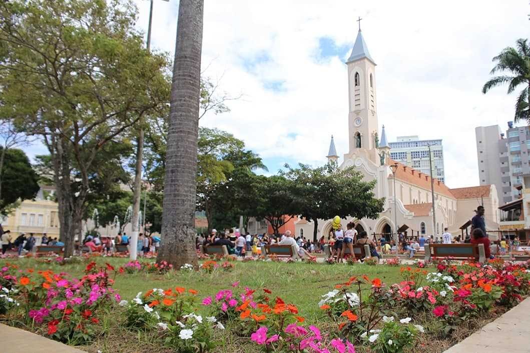Praça Silviano Brandão