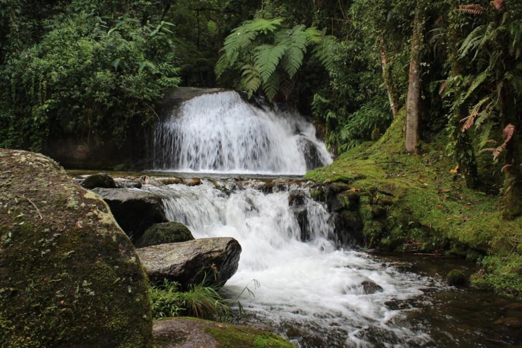 Cachoeira do Alcantilado 