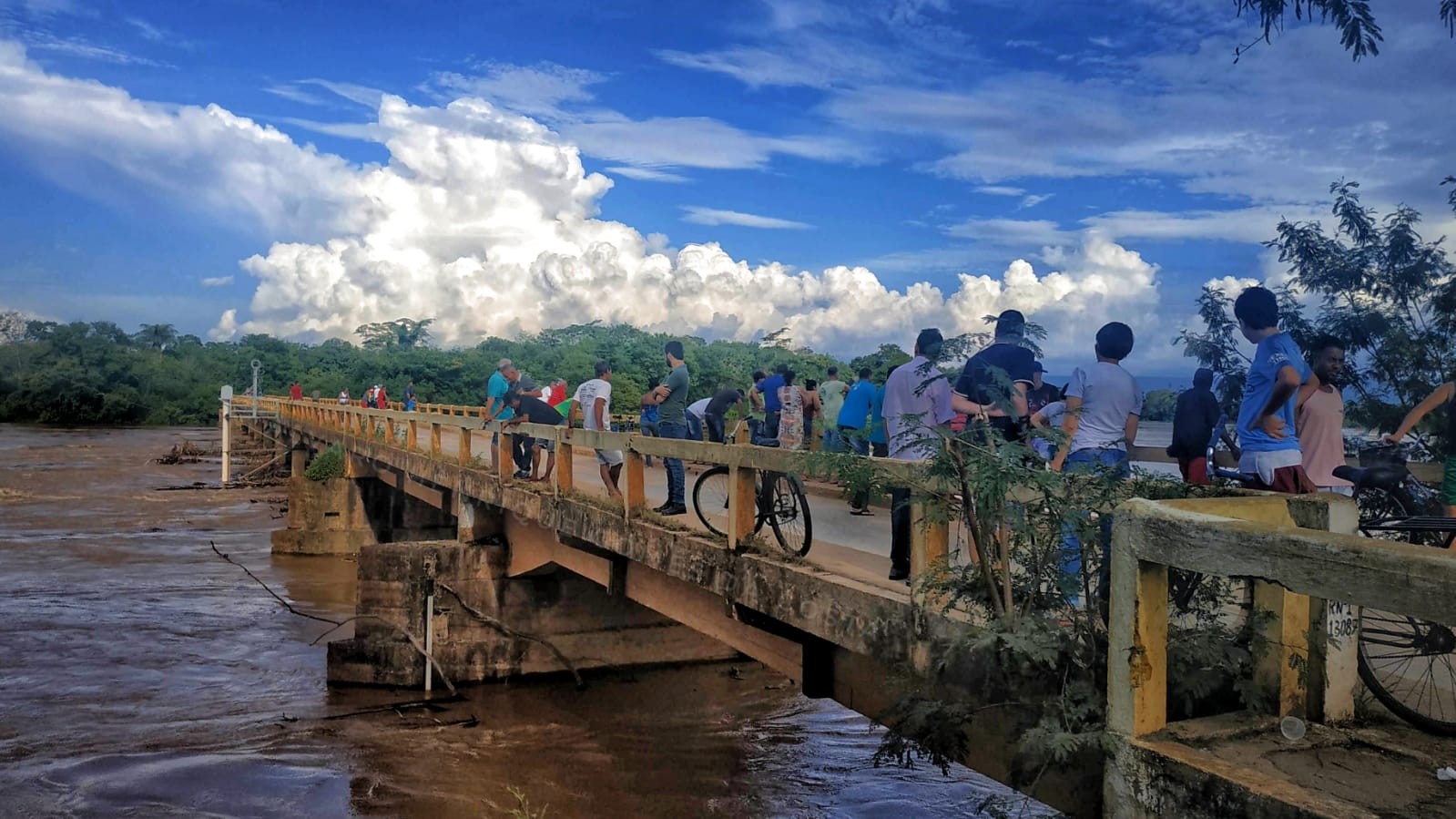 Ponte do Rio das Velhas