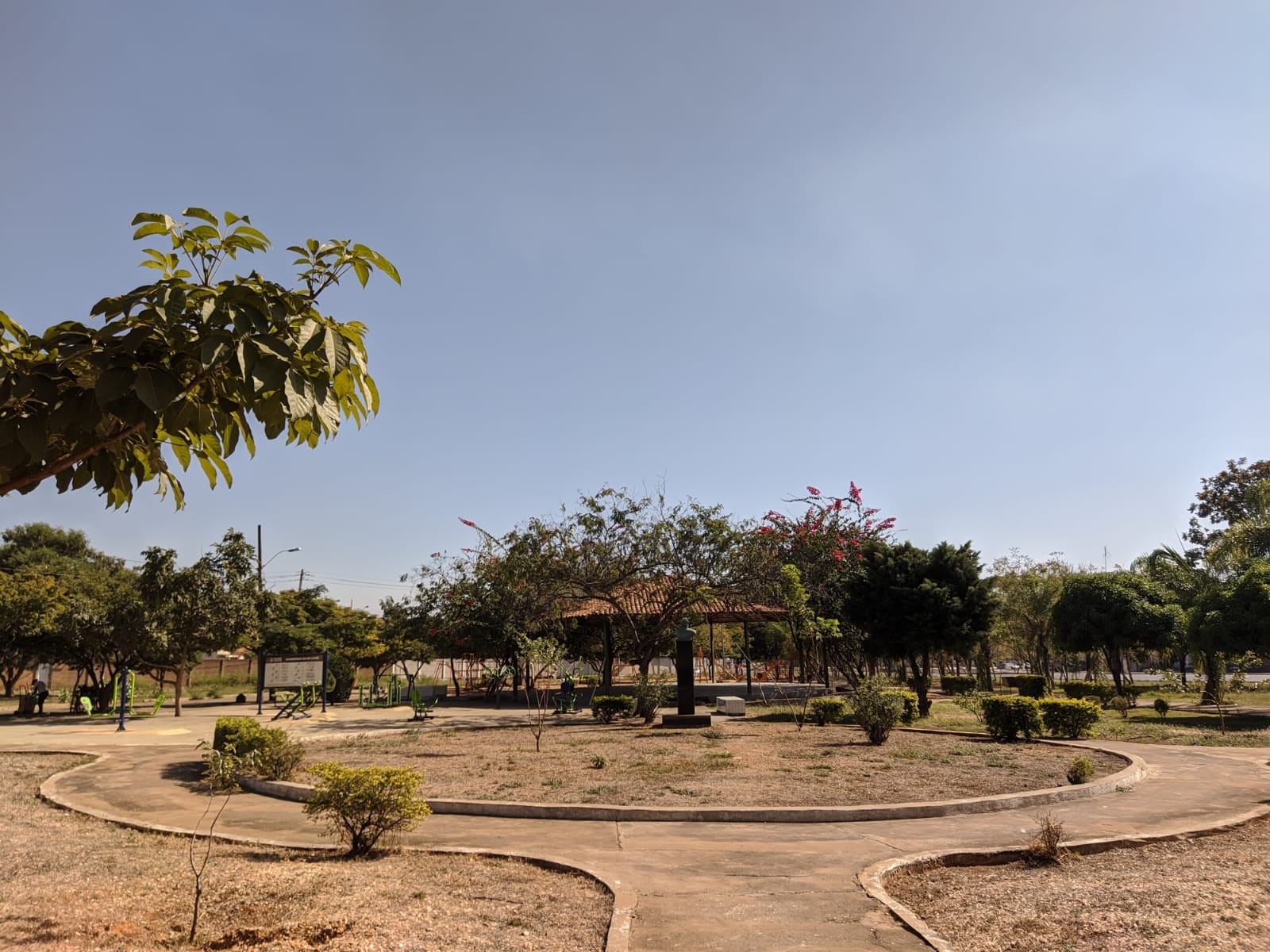 Praça Comendador Oswaldo Vicintin