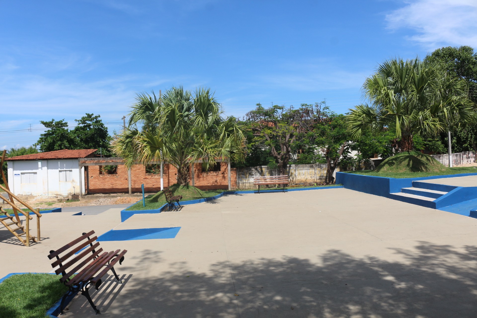 Praça dos Bandeirantes