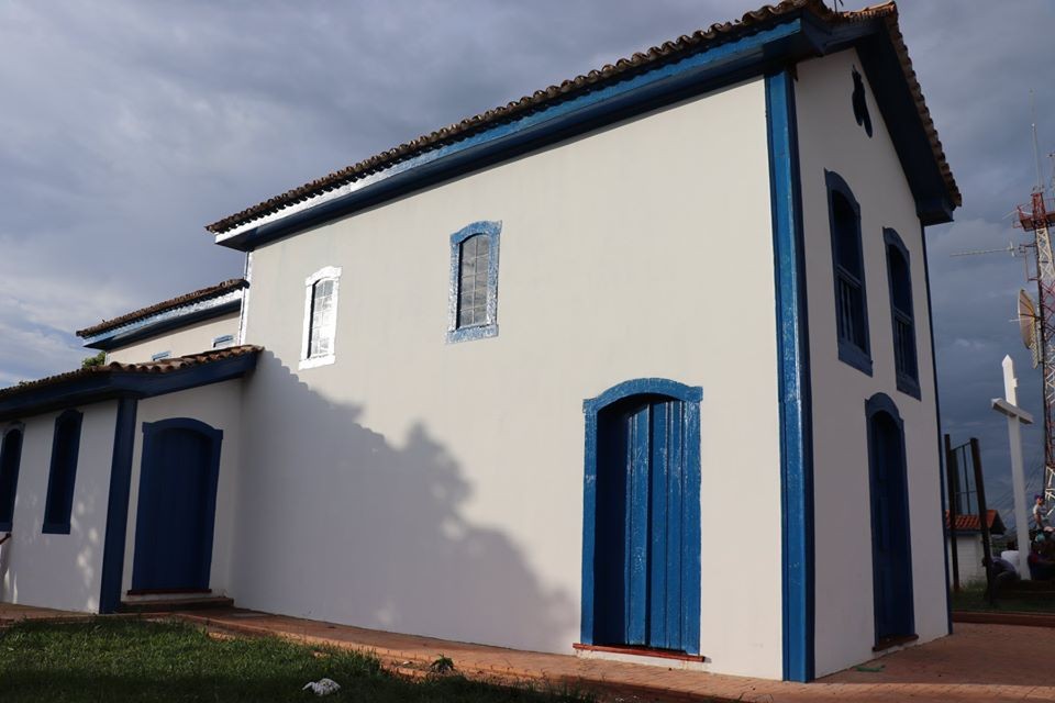 Igreja Santa Cruz do Monte