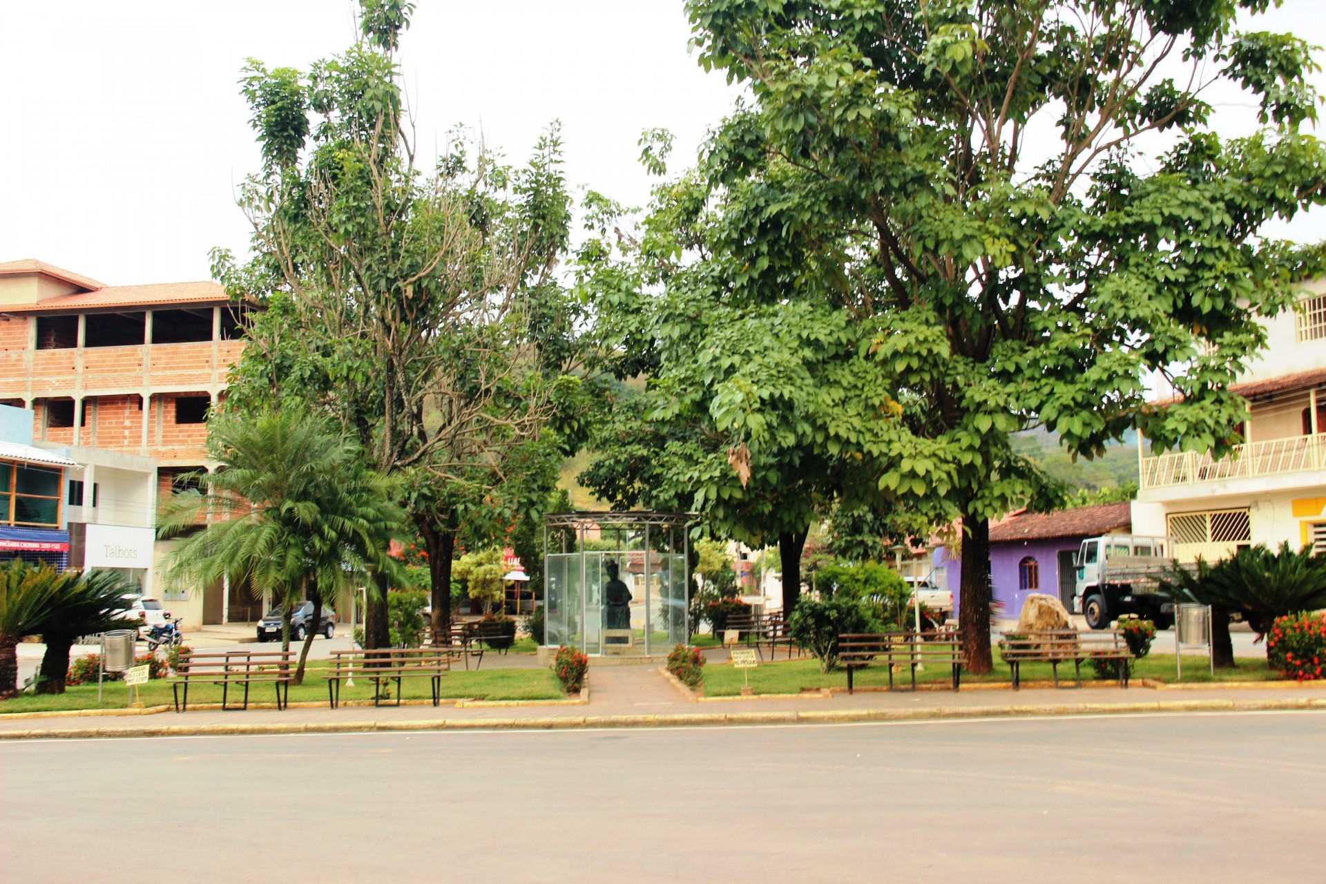 Praça Cônego Lafaiete 