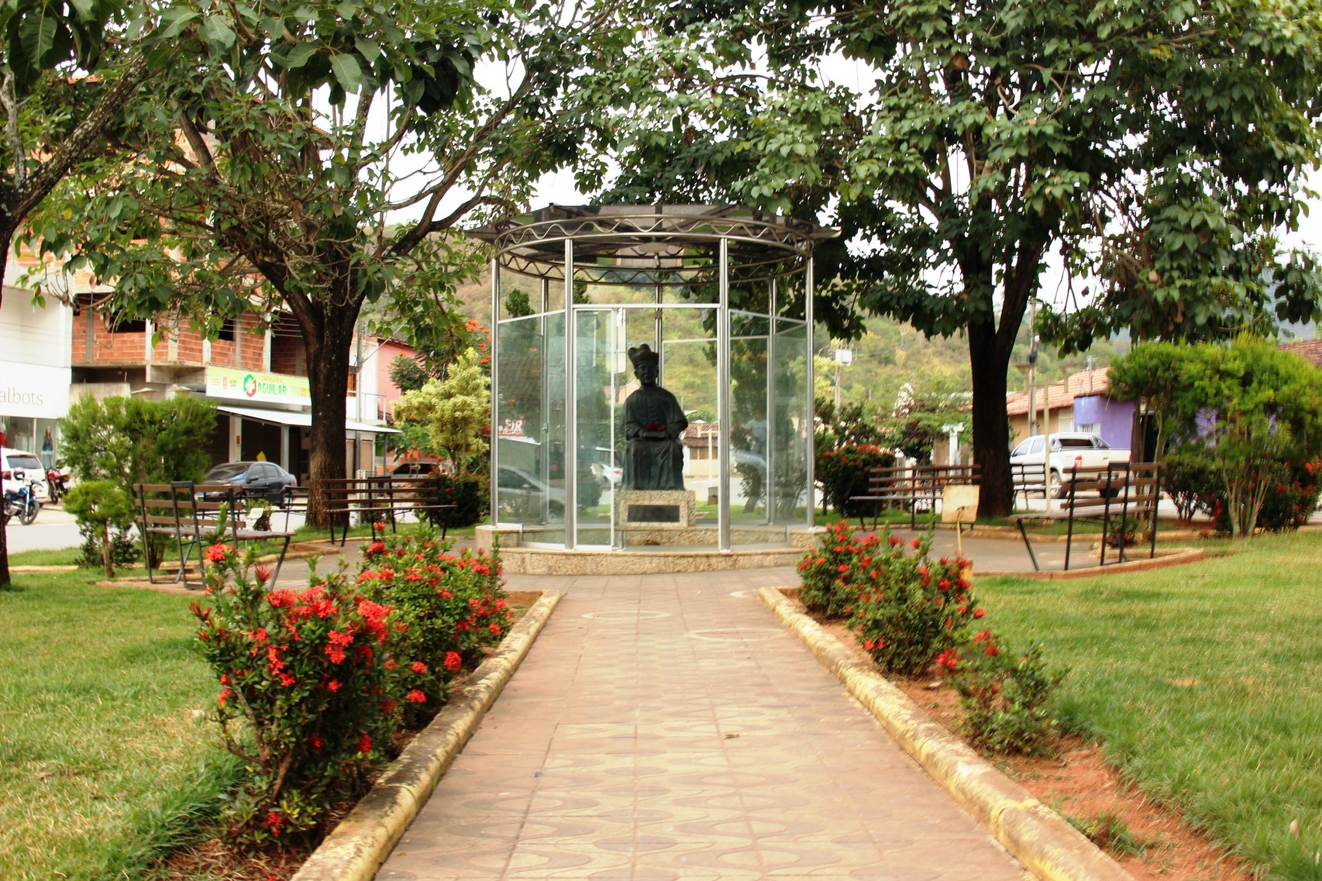Praça Cônego Lafaiete 
